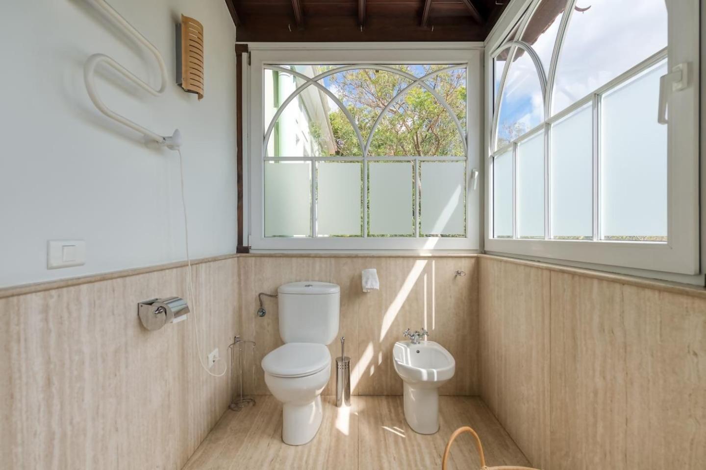 Amplia Villa De Lujo Con Piscina Climatizada لاس بالماس دي غران كاناريا المظهر الخارجي الصورة